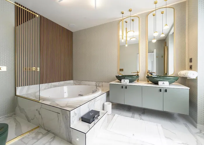 Oda ve Kahvaltı Tritone Luxury Piazza Del Popolo