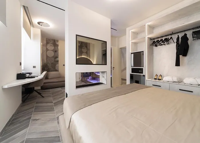 Oda ve Kahvaltı Tritone Luxury Piazza Del Popolo