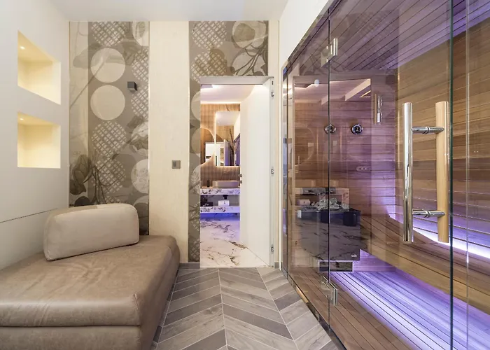 Tritone Luxury Piazza Del Popolo Oda ve Kahvaltı