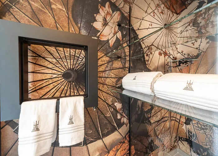 Tritone Luxury Piazza Del Popolo Oda ve Kahvaltı Roma